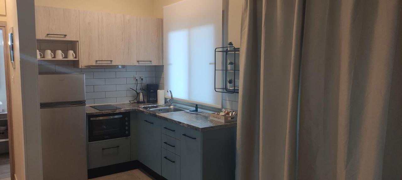 Varkes Suites 1 Nea Poteidaia Buitenkant foto